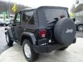 Black - Wrangler Sahara 4x4 Photo No. 2