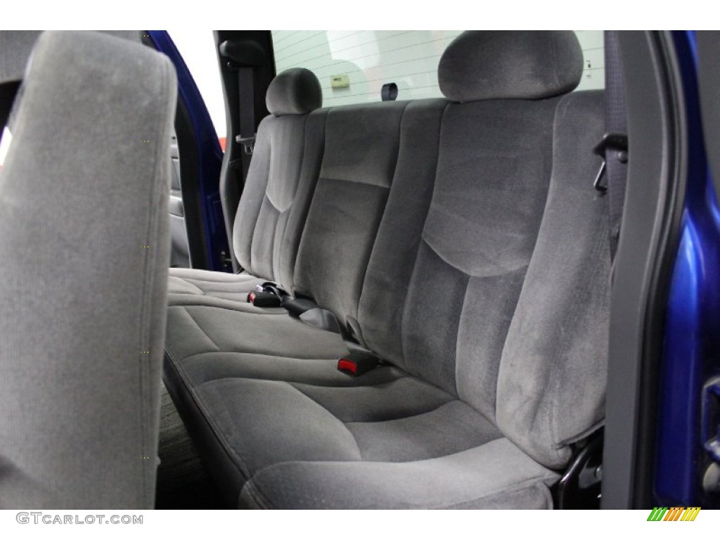 2004 GMC Sierra 2500HD SLE Extended Cab 4x4 Rear Seat Photo #73315534