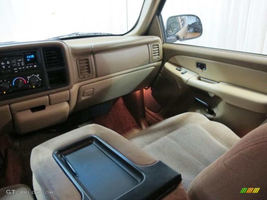 2000 Tahoe LS 4x4 - Sunset Gold Metallic / Medium Oak photo #18