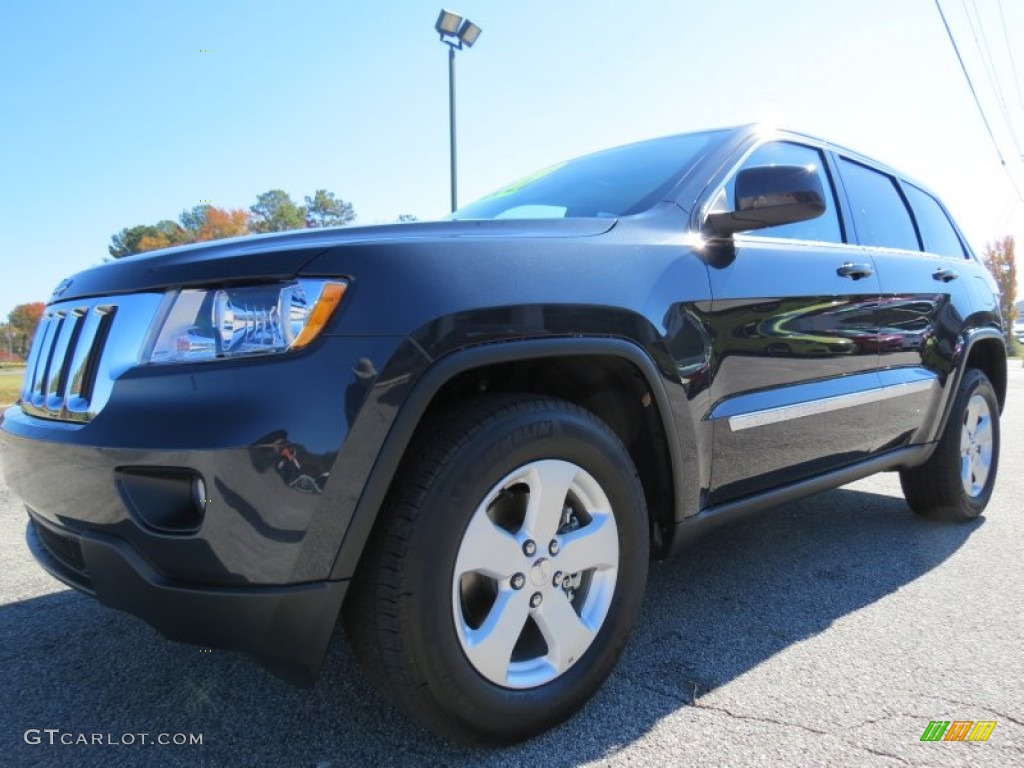 2013 Grand Cherokee Laredo X Package - Maximum Steel Metallic / Black photo #3