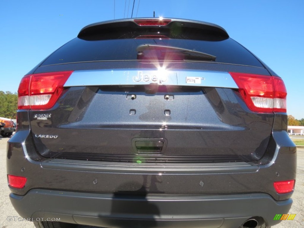 2013 Grand Cherokee Laredo X Package - Maximum Steel Metallic / Black photo #6