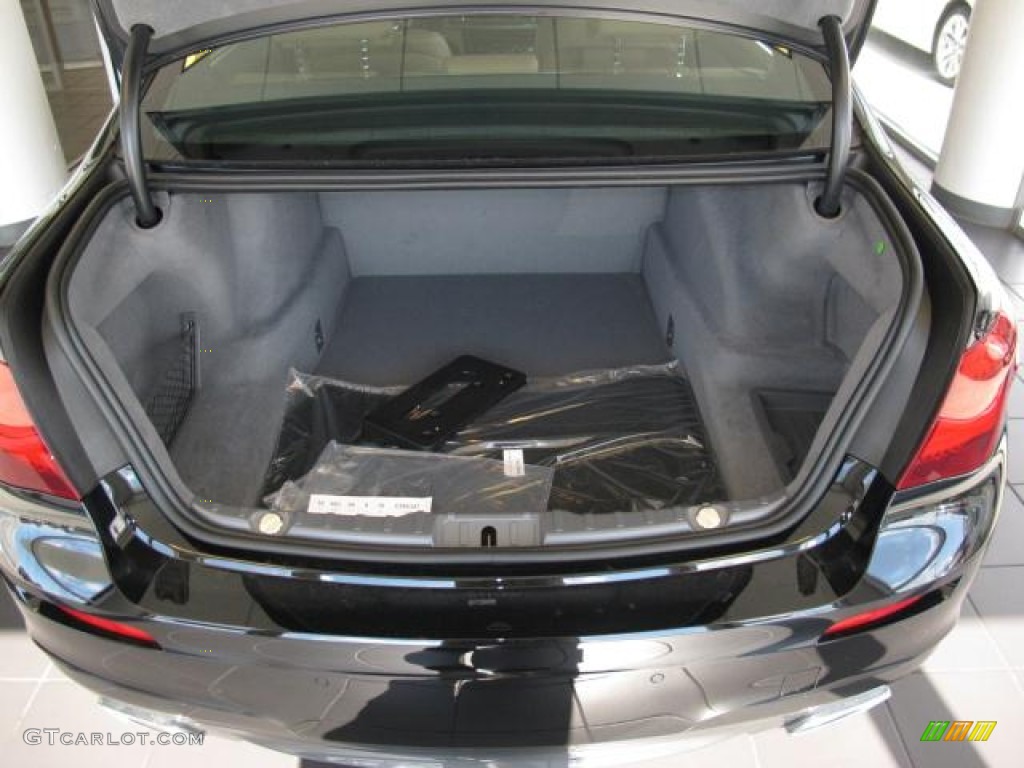 2013 BMW 7 Series 740i Sedan Trunk Photo #73321471