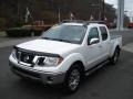 Avalanche White - Frontier SL Crew Cab 4x4 Photo No. 4