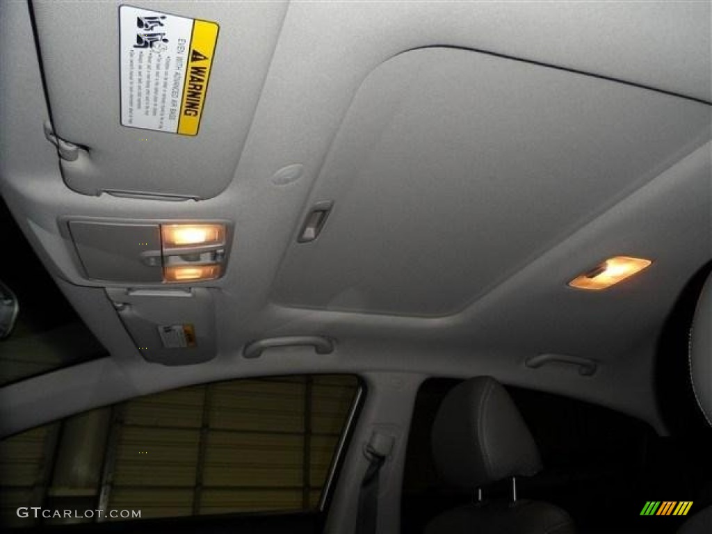 2012 Elantra Limited - Shimmering Silver / Gray photo #16