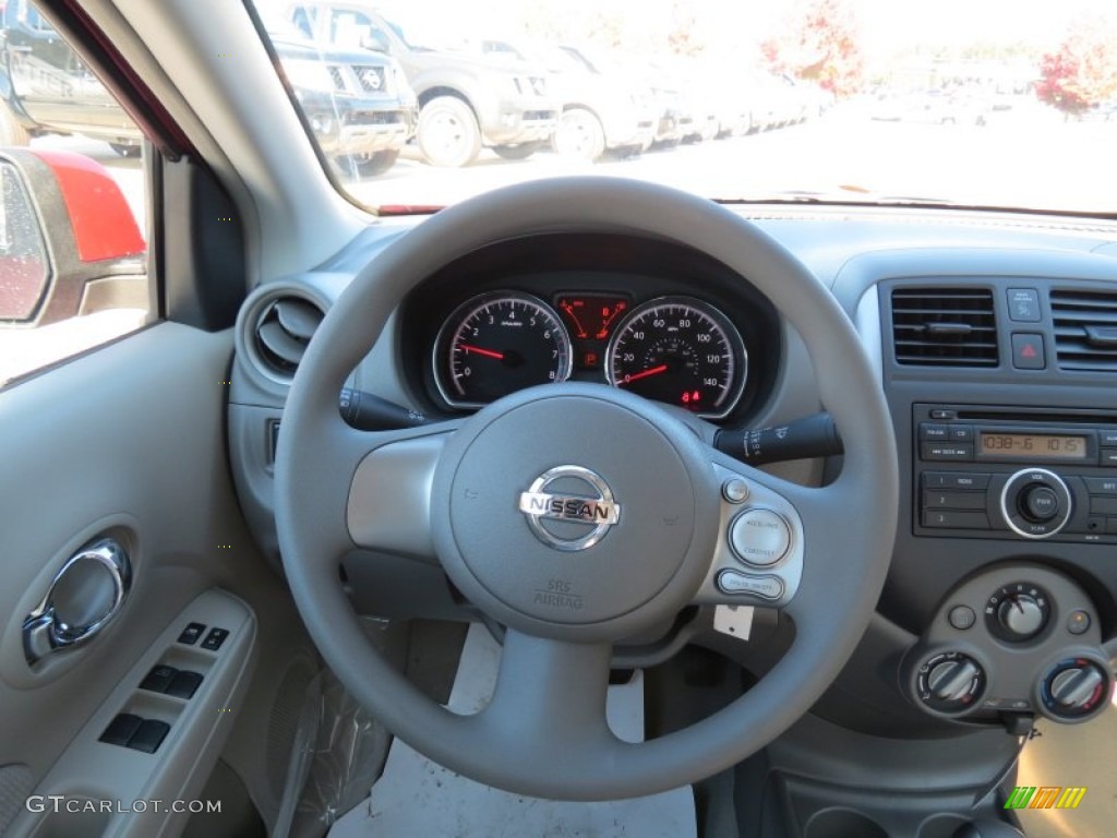 2013 Nissan Versa 1.6 SV Sedan Sandstone Steering Wheel Photo #73325880