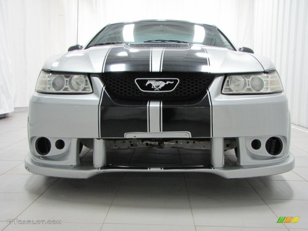 2001 Mustang V6 Coupe - Silver Metallic / Medium Graphite photo #3
