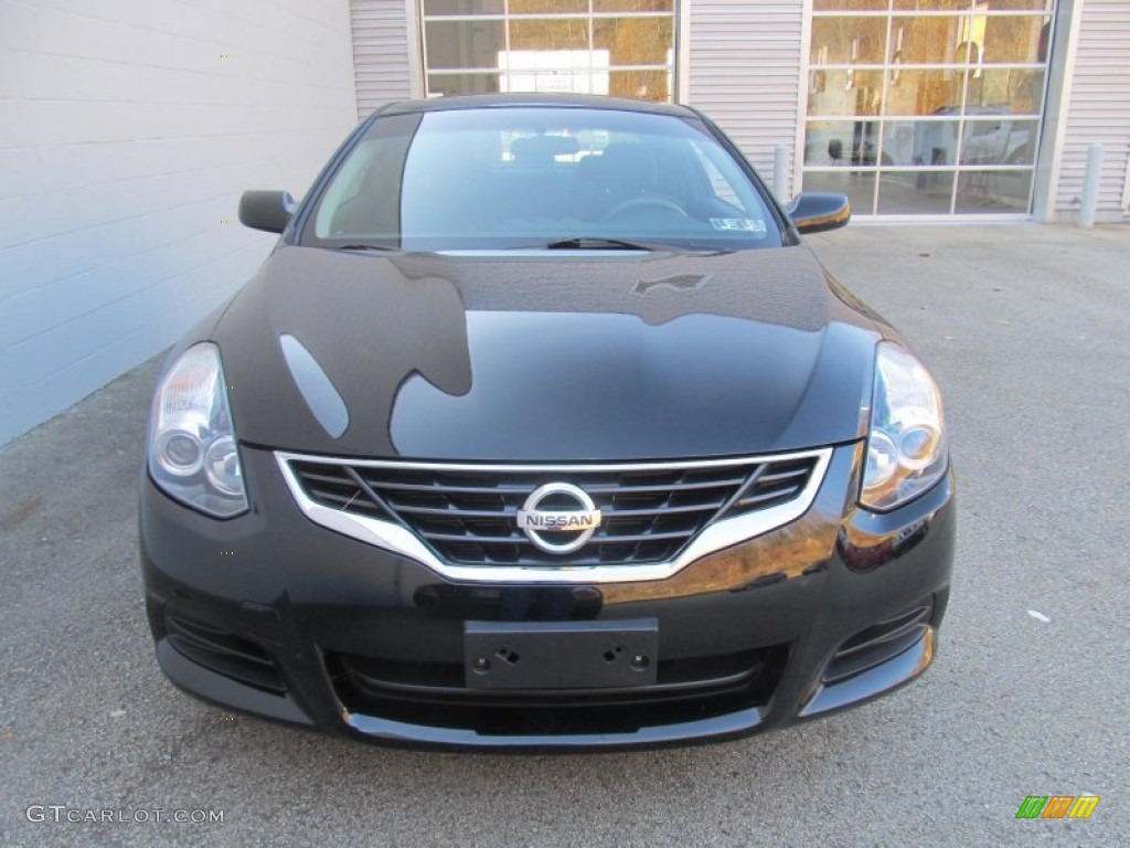 2010 Altima 2.5 S Coupe - Super Black / Charcoal photo #7