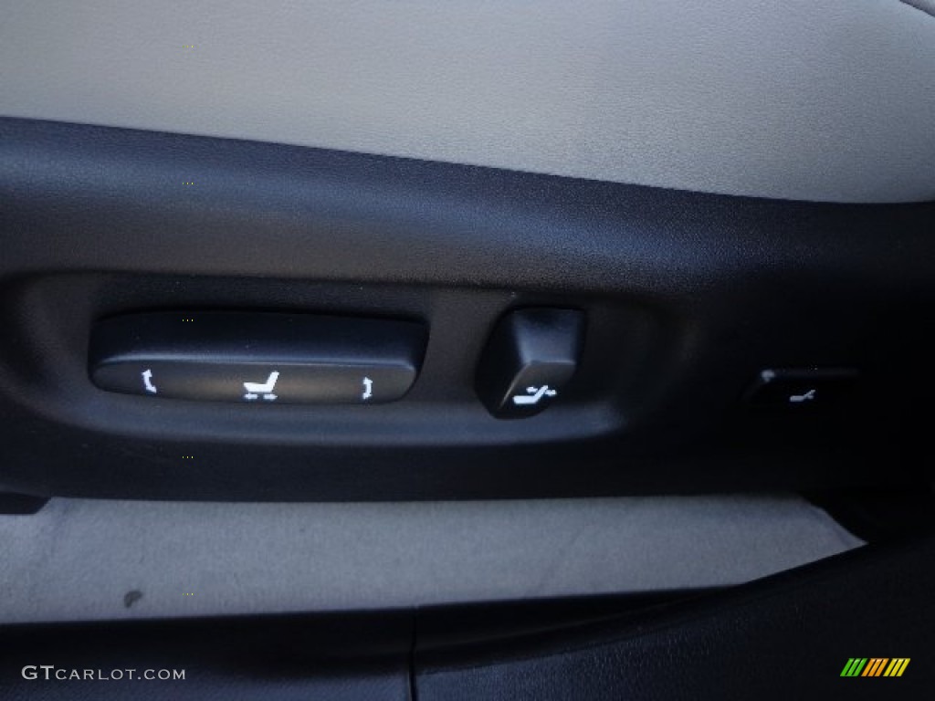 2013 RX 350 AWD - Silver Lining Metallic / Light Gray/Ebony Birds Eye Maple photo #14