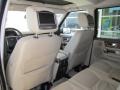 Almond/Nutmeg Entertainment System Photo for 2010 Land Rover LR4 #73331334
