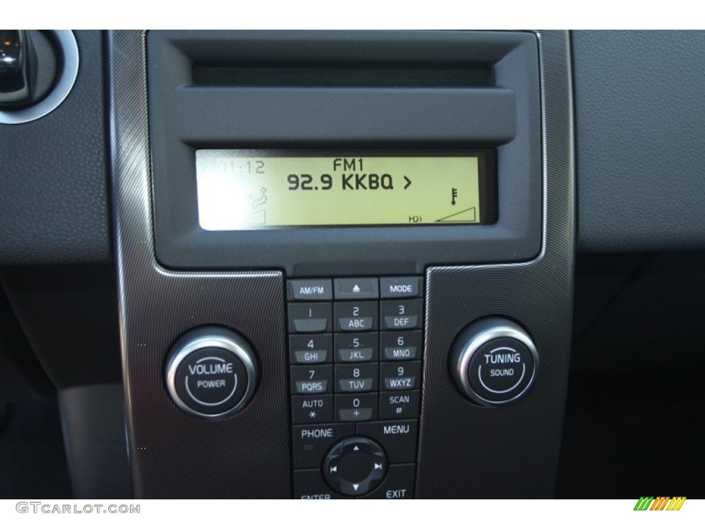 2013 Volvo C30 T5 R-Design Controls Photo #73331568