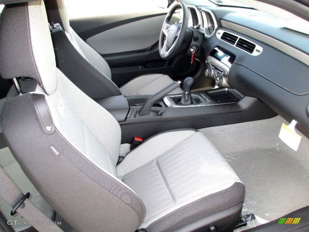 Gray Interior 2013 Chevrolet Camaro LS Coupe Photo #73332334