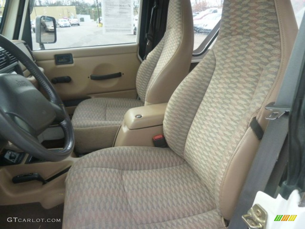 2000 Wrangler Sport 4x4 - Stone White / Camel photo #8