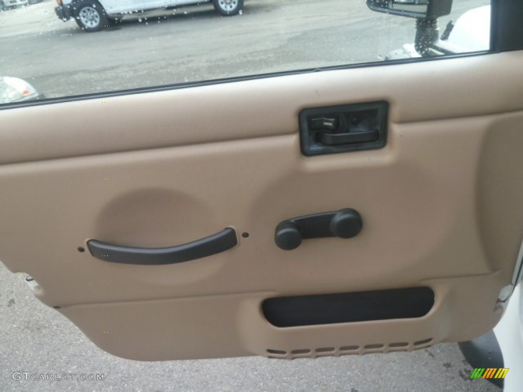 2000 Wrangler Sport 4x4 - Stone White / Camel photo #11