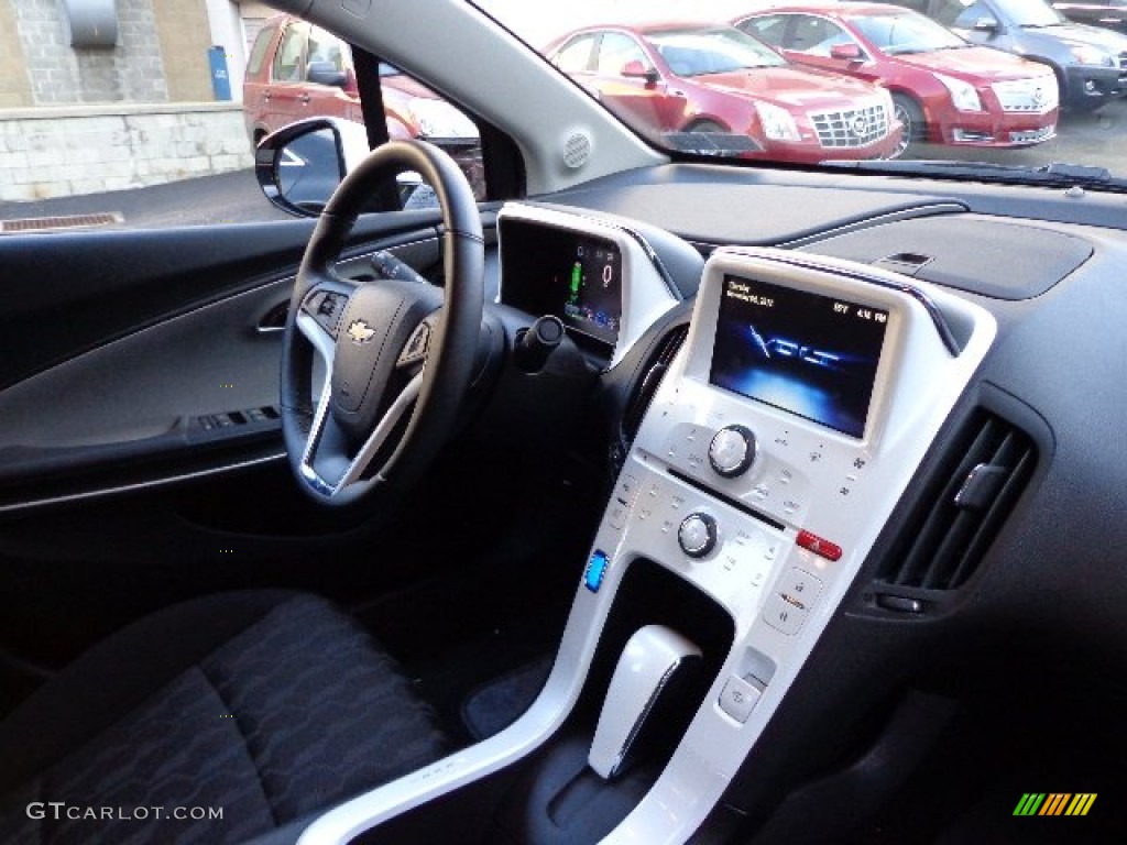 Jet Black/Ceramic White Accents Interior 2013 Chevrolet Volt Standard Volt Model Photo #73333728