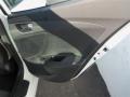 Century White - Veloster  Photo No. 16