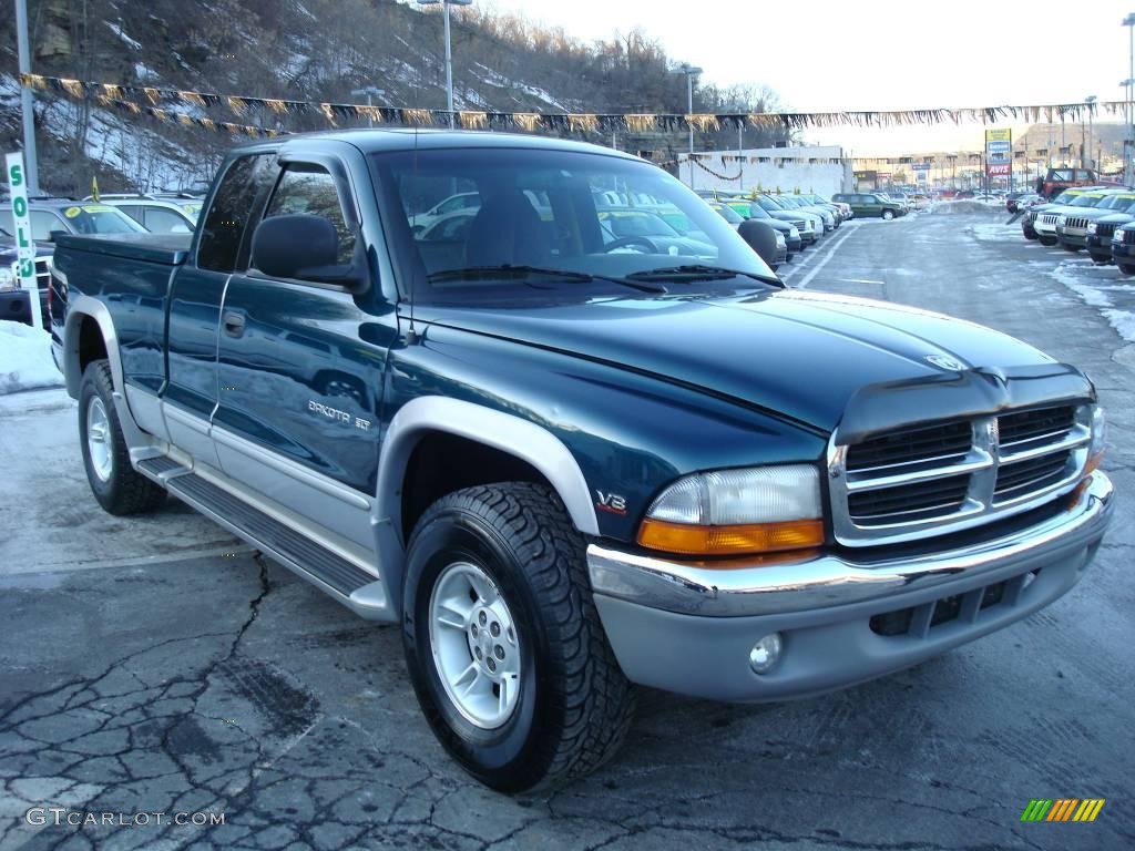 1997 Dakota SLT Extended Cab 4x4 - Emerald Green Metallic / Agate photo #6