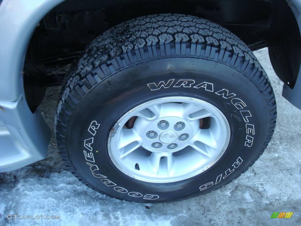 1997 Dakota SLT Extended Cab 4x4 - Emerald Green Metallic / Agate photo #10
