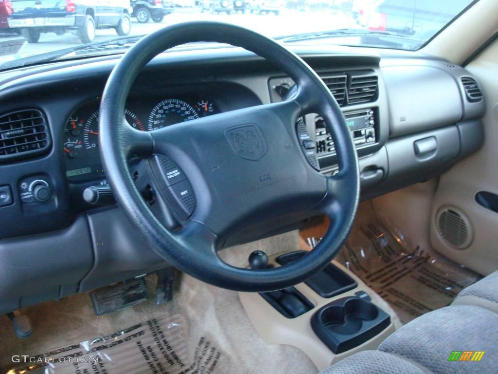 1997 Dakota SLT Extended Cab 4x4 - Emerald Green Metallic / Agate photo #19