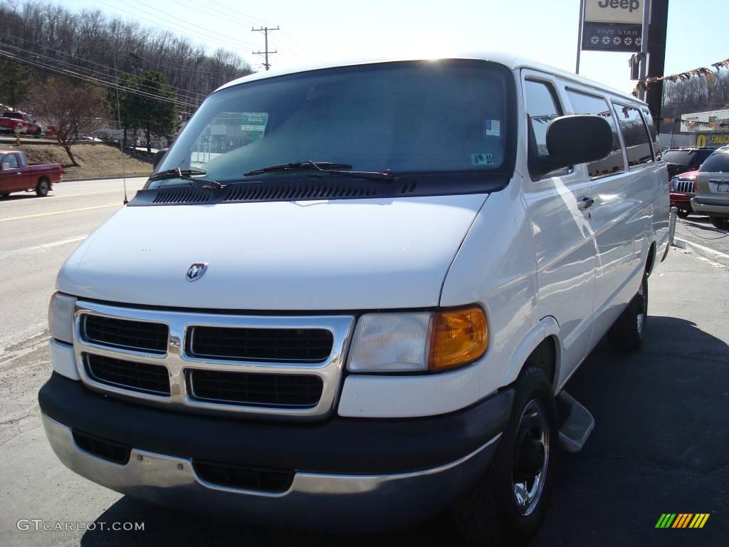 1999 Ram Van 3500 Maxi Commercial - Bright White / Mist Gray photo #8