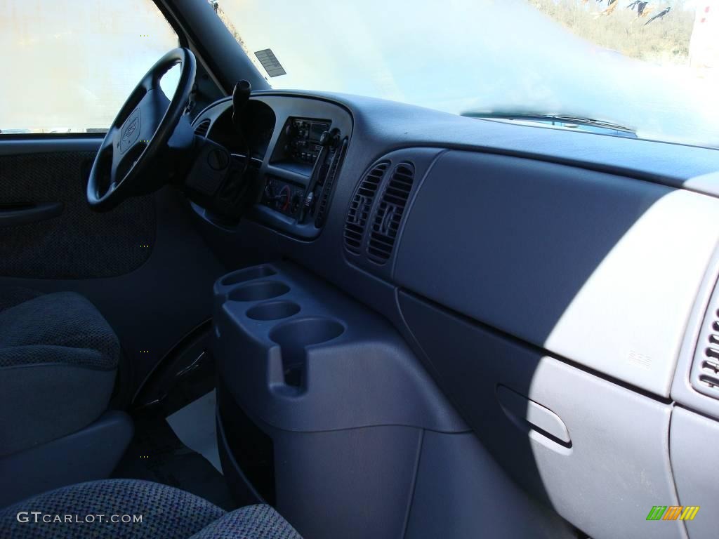 1999 Ram Van 3500 Maxi Commercial - Bright White / Mist Gray photo #14
