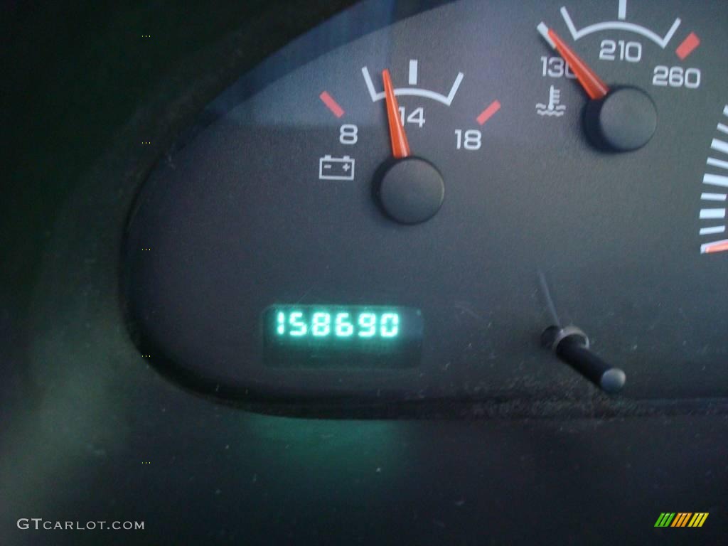 1999 Ram Van 3500 Maxi Commercial - Bright White / Mist Gray photo #25