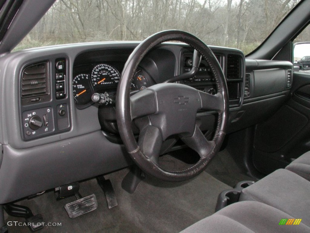 2006 Chevrolet Silverado 1500 LT Crew Cab 4x4 Dark Charcoal Dashboard Photo #73350197