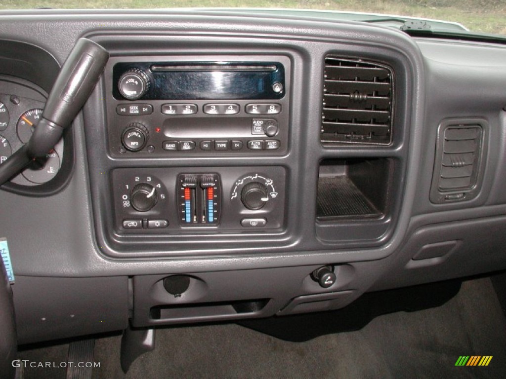 2006 Chevrolet Silverado 1500 LT Crew Cab 4x4 Controls Photo #73350266