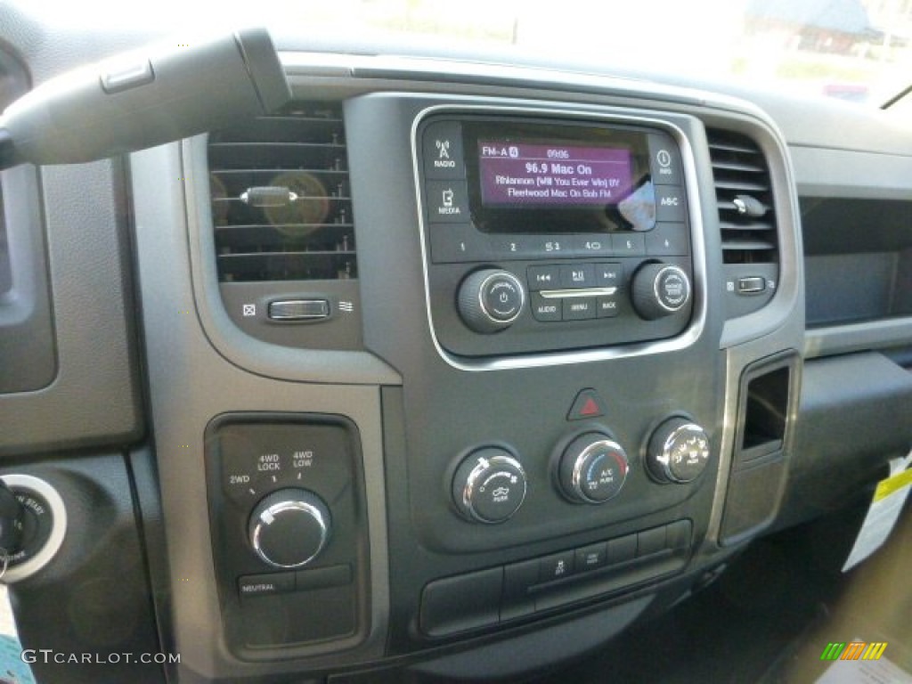 2013 Ram 1500 Express Quad Cab 4x4 Controls Photo #73350752