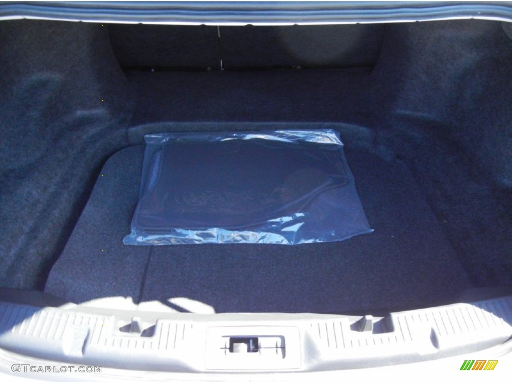 2013 Ford Taurus SE Trunk Photo #73352294