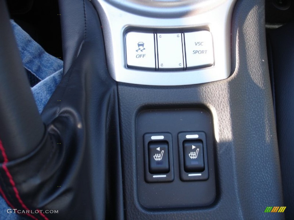 2013 Subaru BRZ Limited Controls Photo #73354348