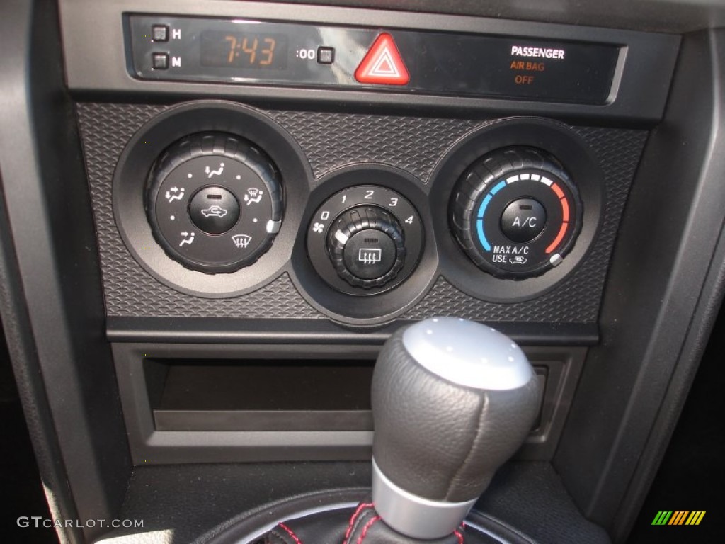 2013 Subaru BRZ Premium Controls Photo #73354679