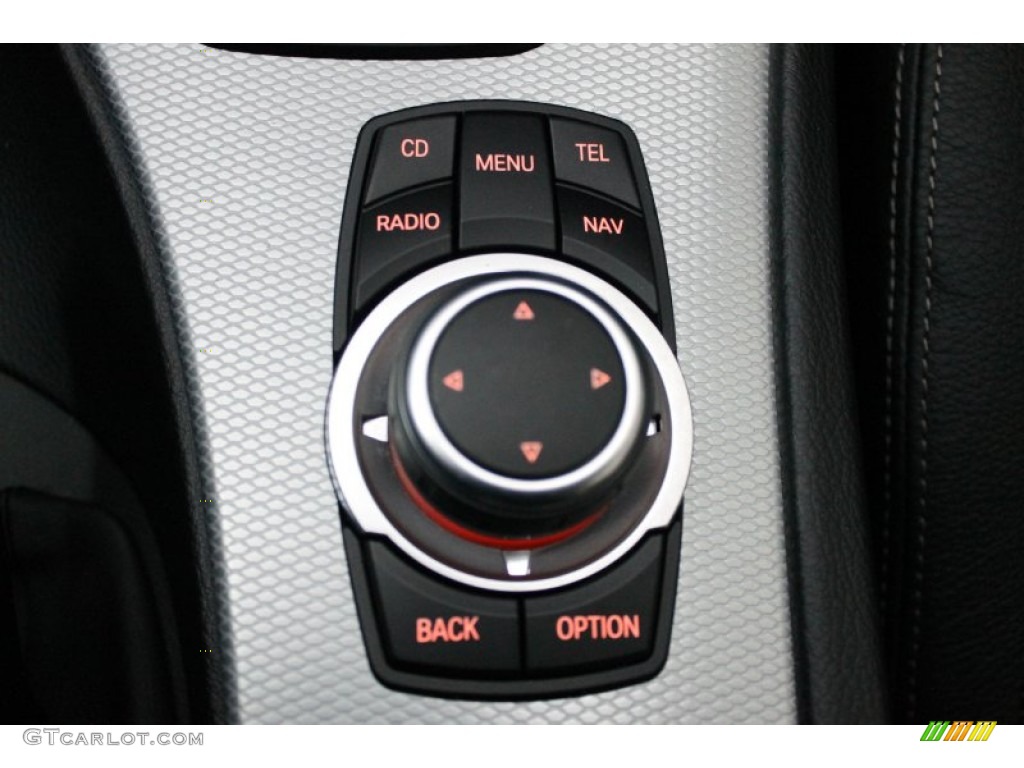 2011 BMW 3 Series 335i Sedan Controls Photo #73354739