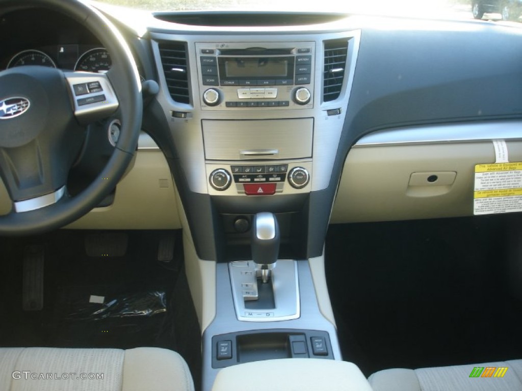 2013 Outback 2.5i Premium - Twilight Blue Metallic / Ivory photo #4