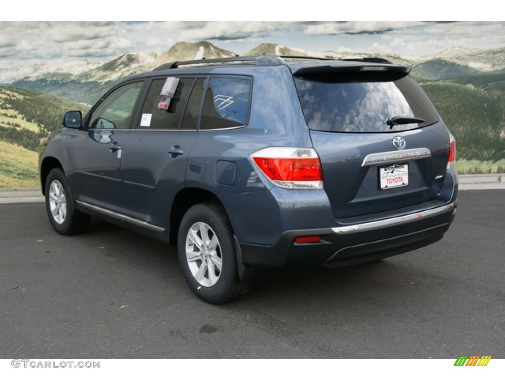 2013 Highlander V6 4WD - Shoreline Blue Pearl / Ash photo #2