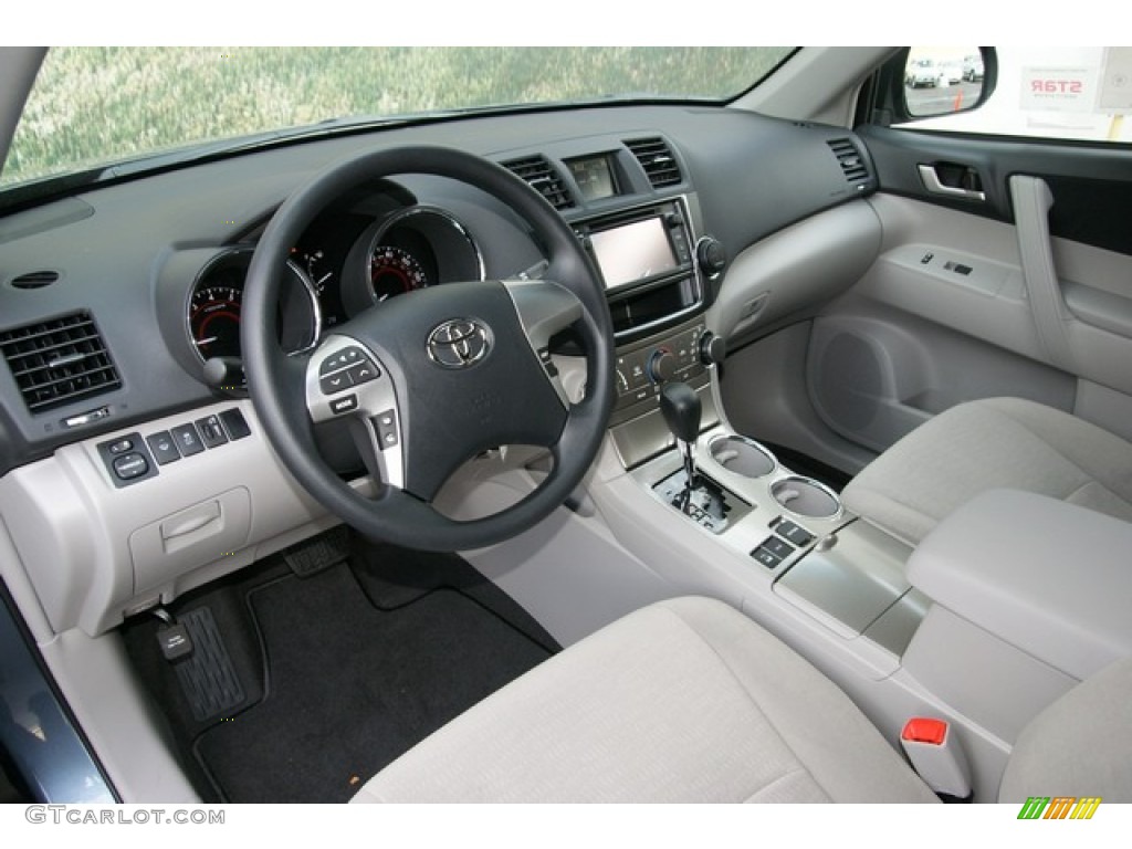 2013 Shoreline Blue Pearl Toyota Highlander V6 4wd 73347395