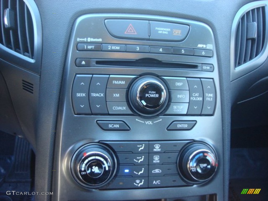 2011 Hyundai Genesis Coupe 2.0T Controls Photo #73361238