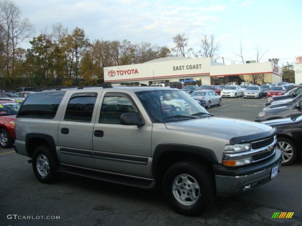 2004 Suburban 1500 LT 4x4 - Silver Birch Metallic / Tan/Neutral photo #1