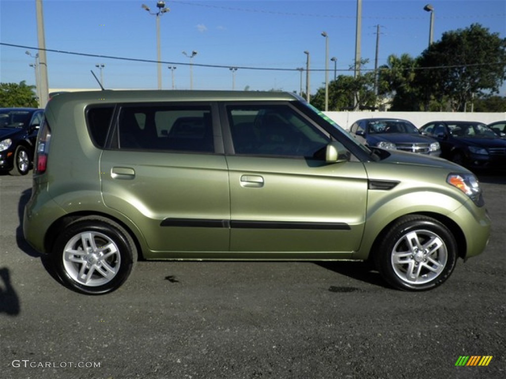 Alien Green 2010 Kia Soul + Exterior Photo #73372535