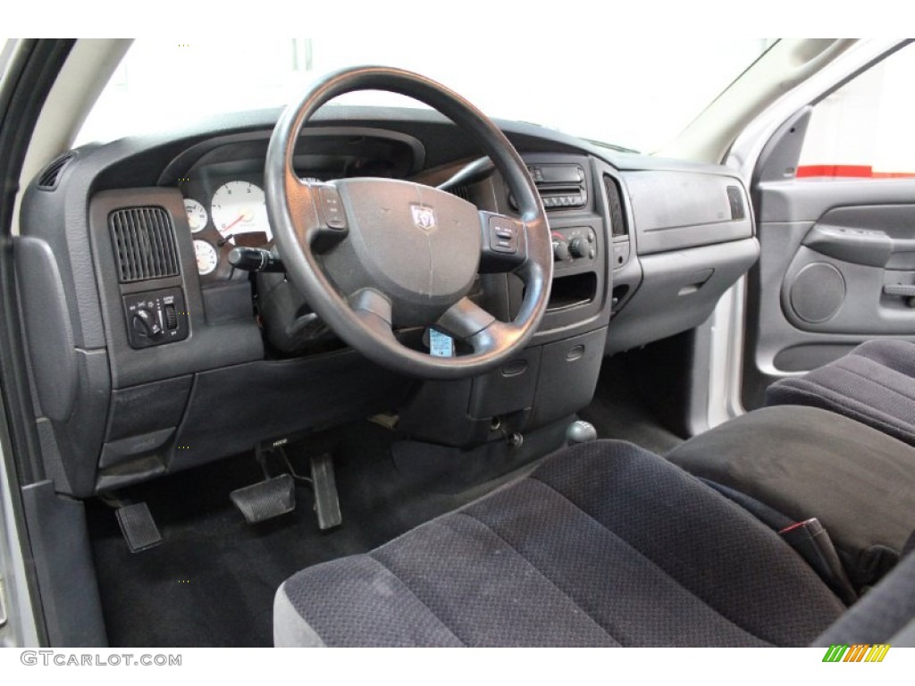 Dark Slate Gray Interior 2004 Dodge Ram 2500 SLT Regular Cab 4x4 Photo #73373840