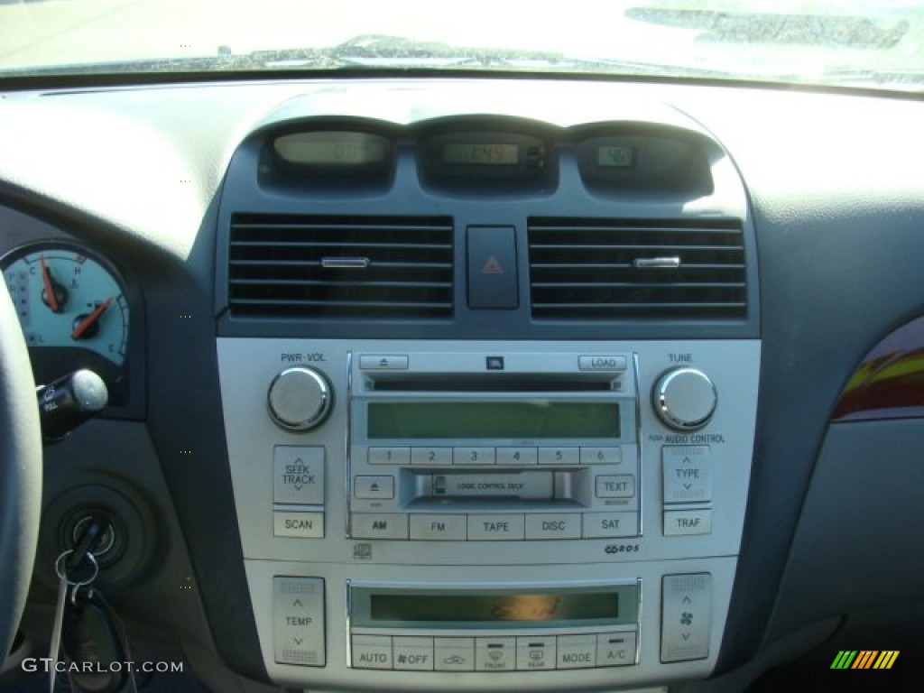 2004 Toyota Solara SLE Coupe Controls Photo #73375866