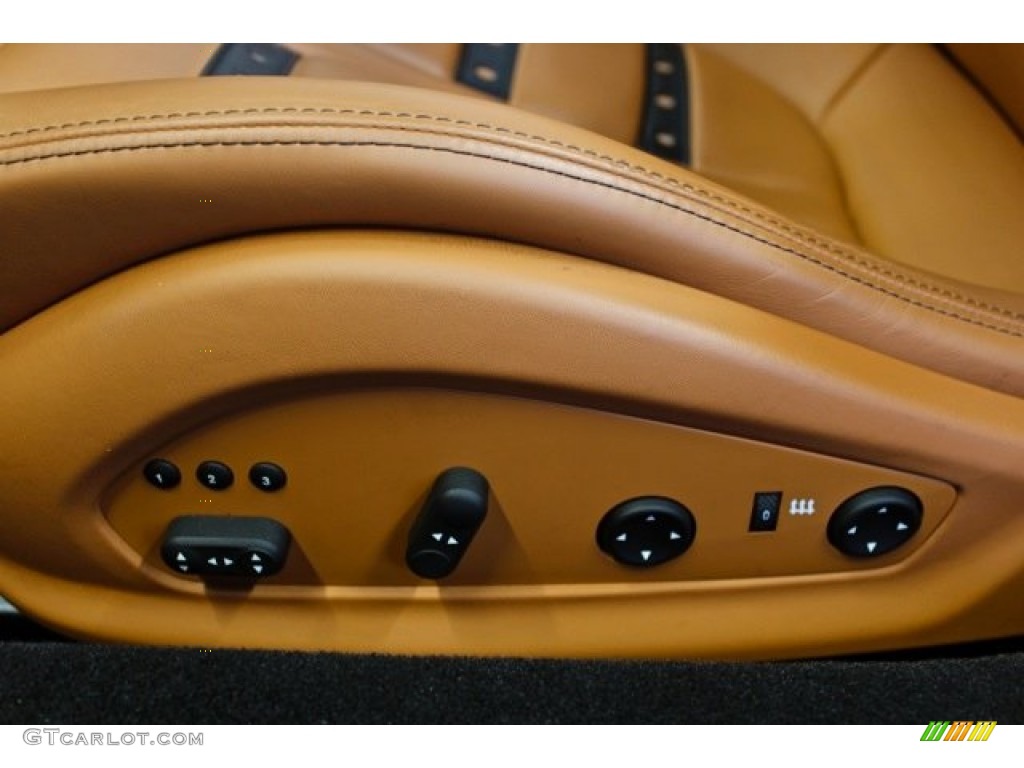 2010 Ferrari California Standard California Model Controls Photo #73375867