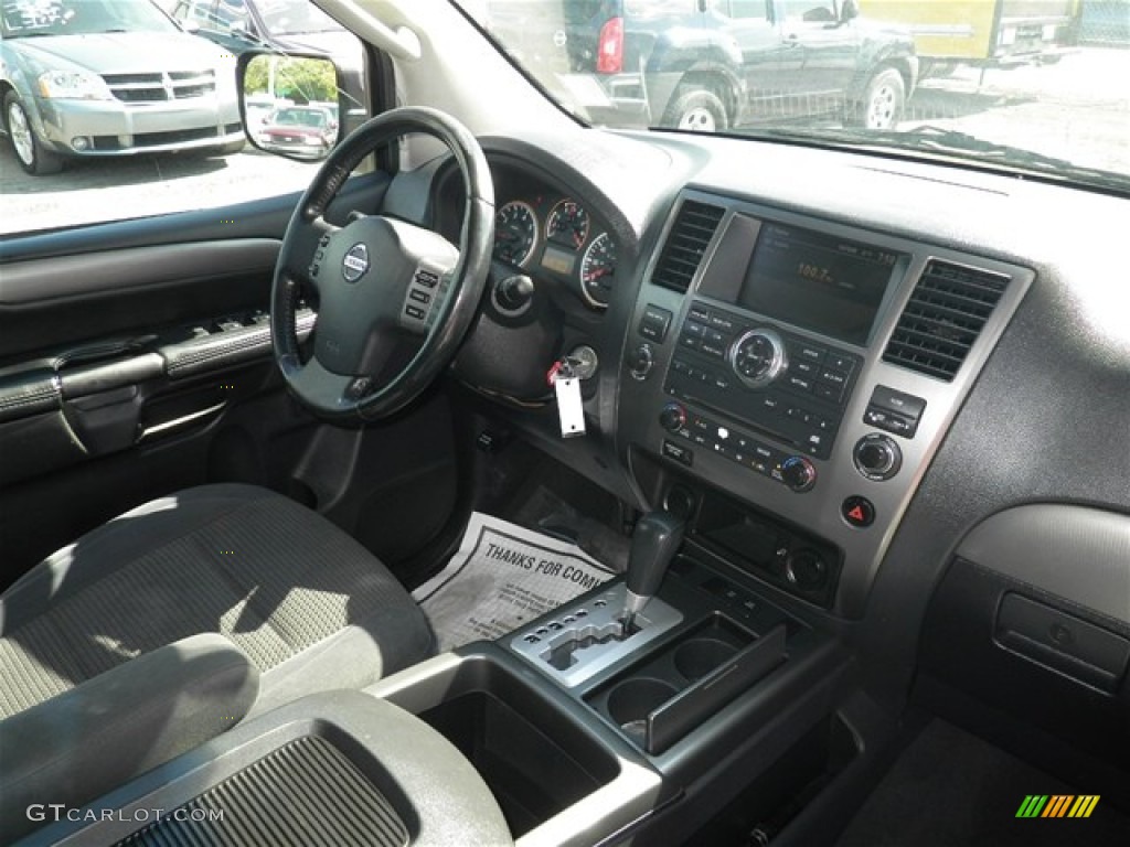 2008 Armada SE - Galaxy Black / Charcoal photo #17