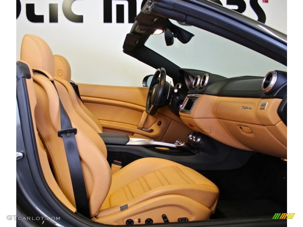 Beige Interior 2010 Ferrari California Standard California Model Photo #73376464