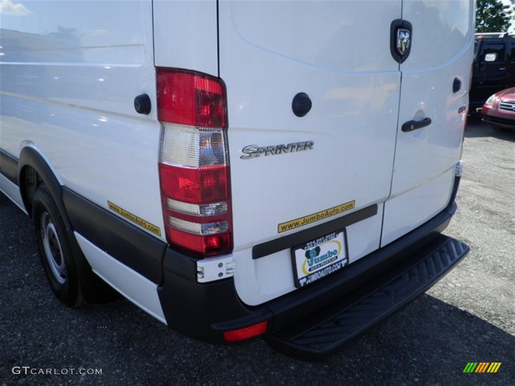 2008 Sprinter Van 2500 Cargo - Arctic White / Gray photo #9