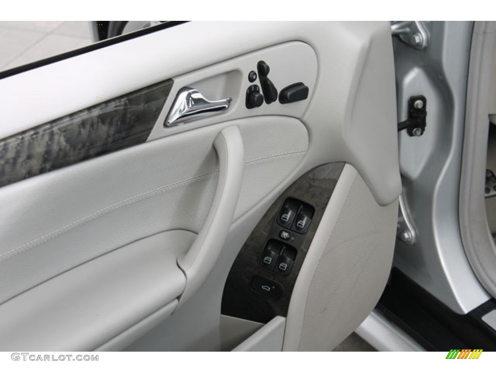 2007 Mercedes-Benz C 230 Sport Controls Photo #73378790