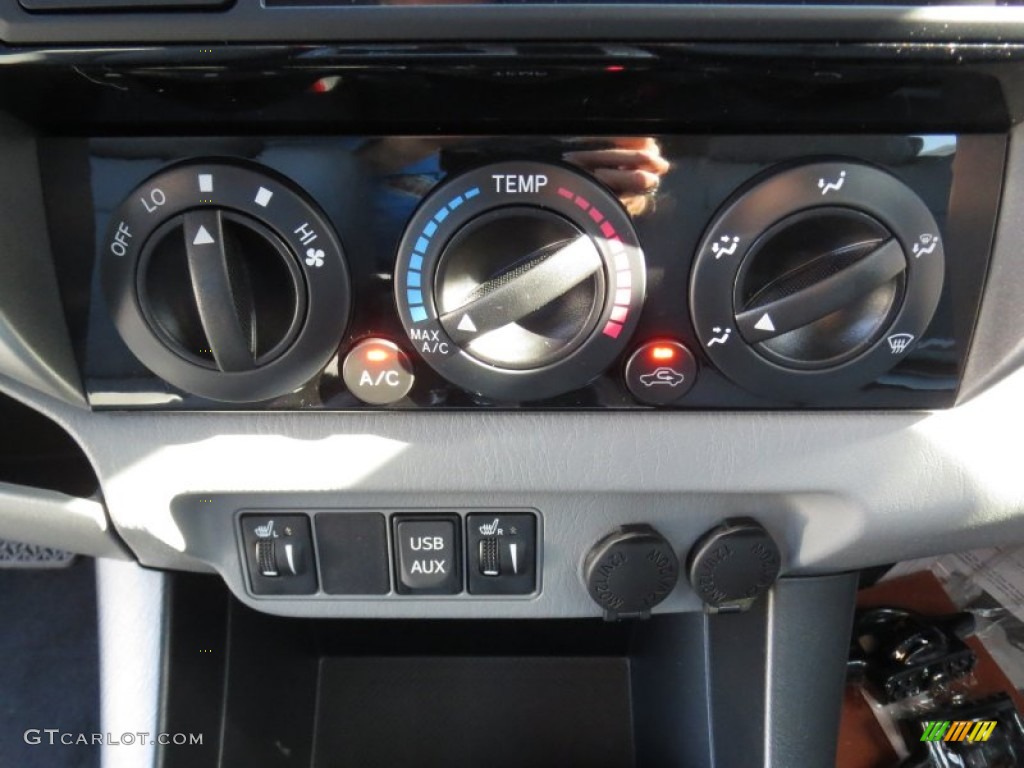 2013 Toyota Tacoma V6 Limited Prerunner Double Cab Controls Photo #73385444
