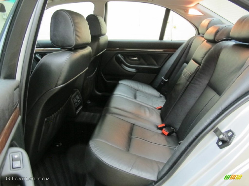 2003 BMW 5 Series 525i Sedan Rear Seat Photo #73385840