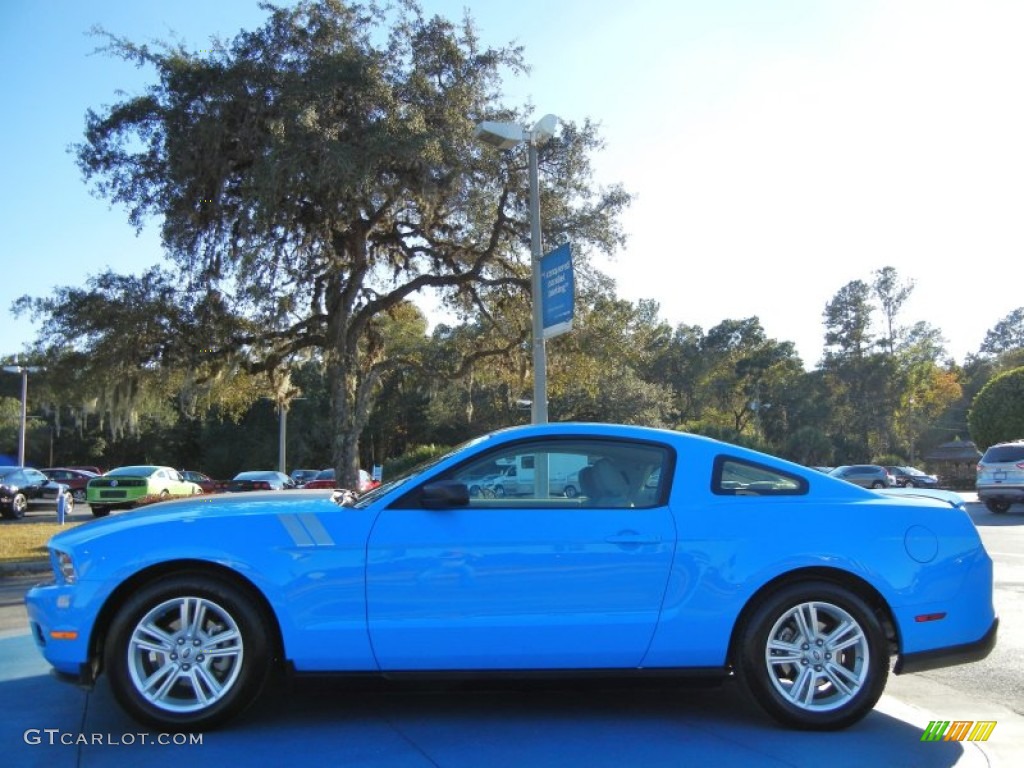 2010 Mustang V6 Coupe - Grabber Blue / Stone photo #2