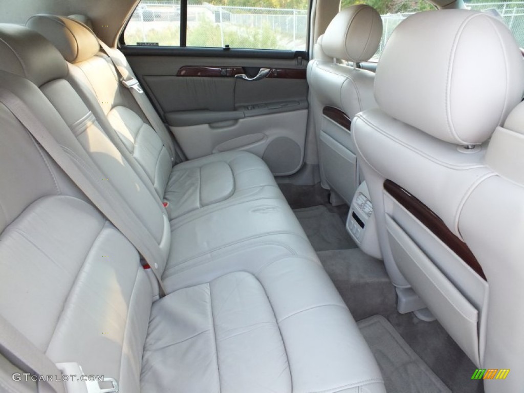 2000 Cadillac DeVille DHS Interior Color Photos
