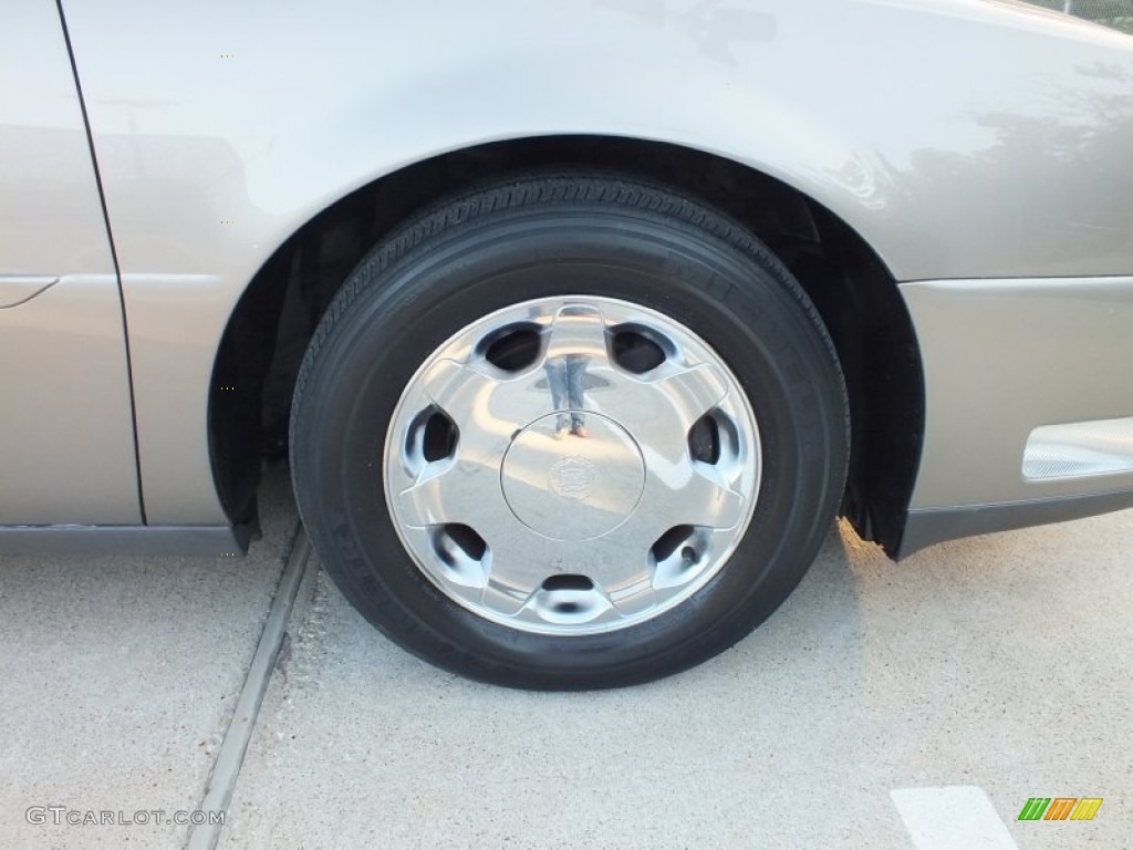 2000 Cadillac DeVille DHS Wheel Photo #73392059